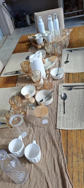 Camino de gasa arrugada canela