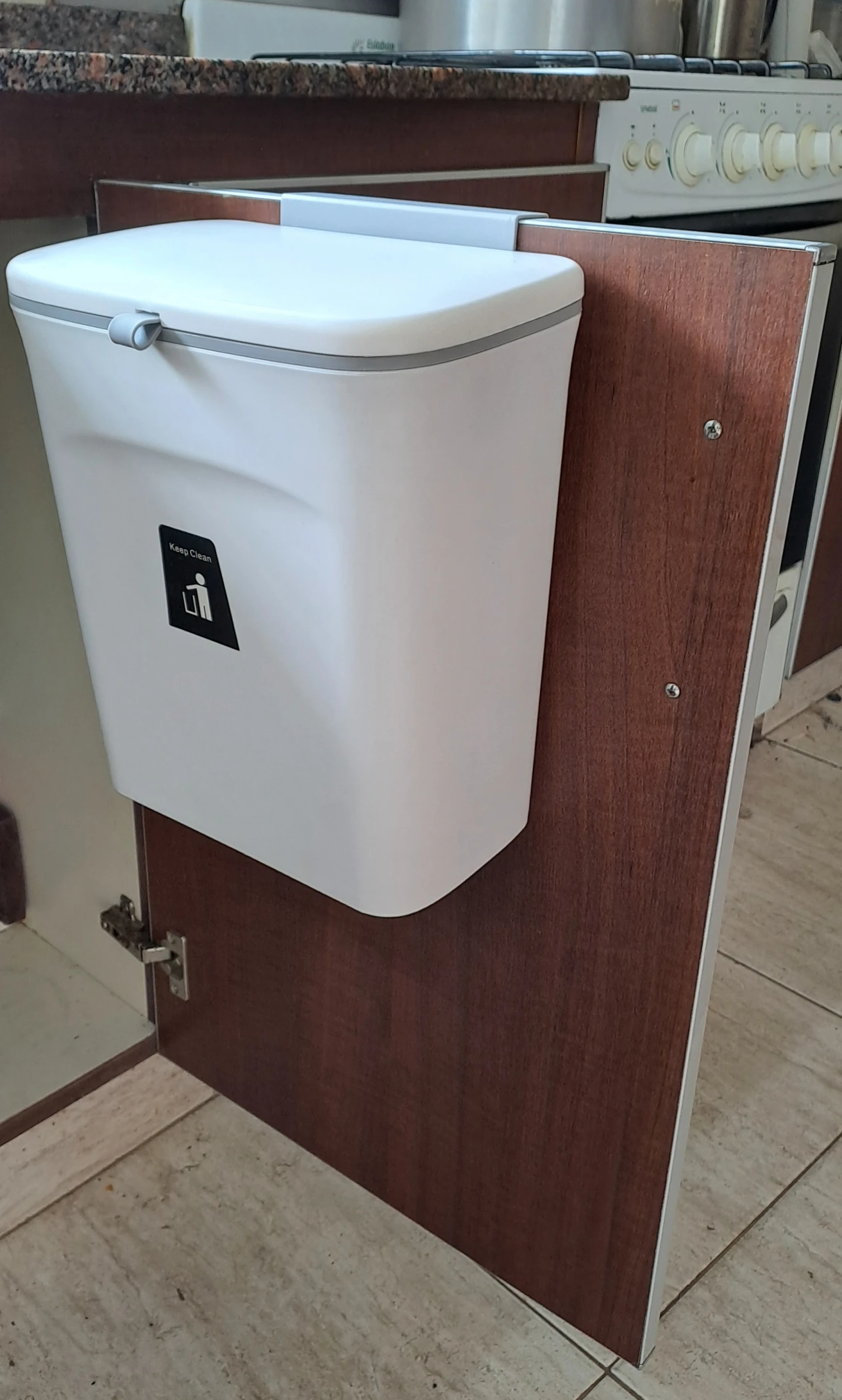 Cesto de basura de plastico para colgar