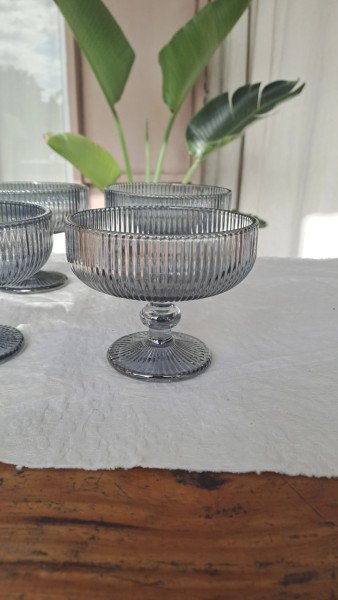 Compotera de vidrio Lineal Gris x6und.