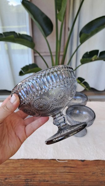Compotera flor gris tornasol x6
